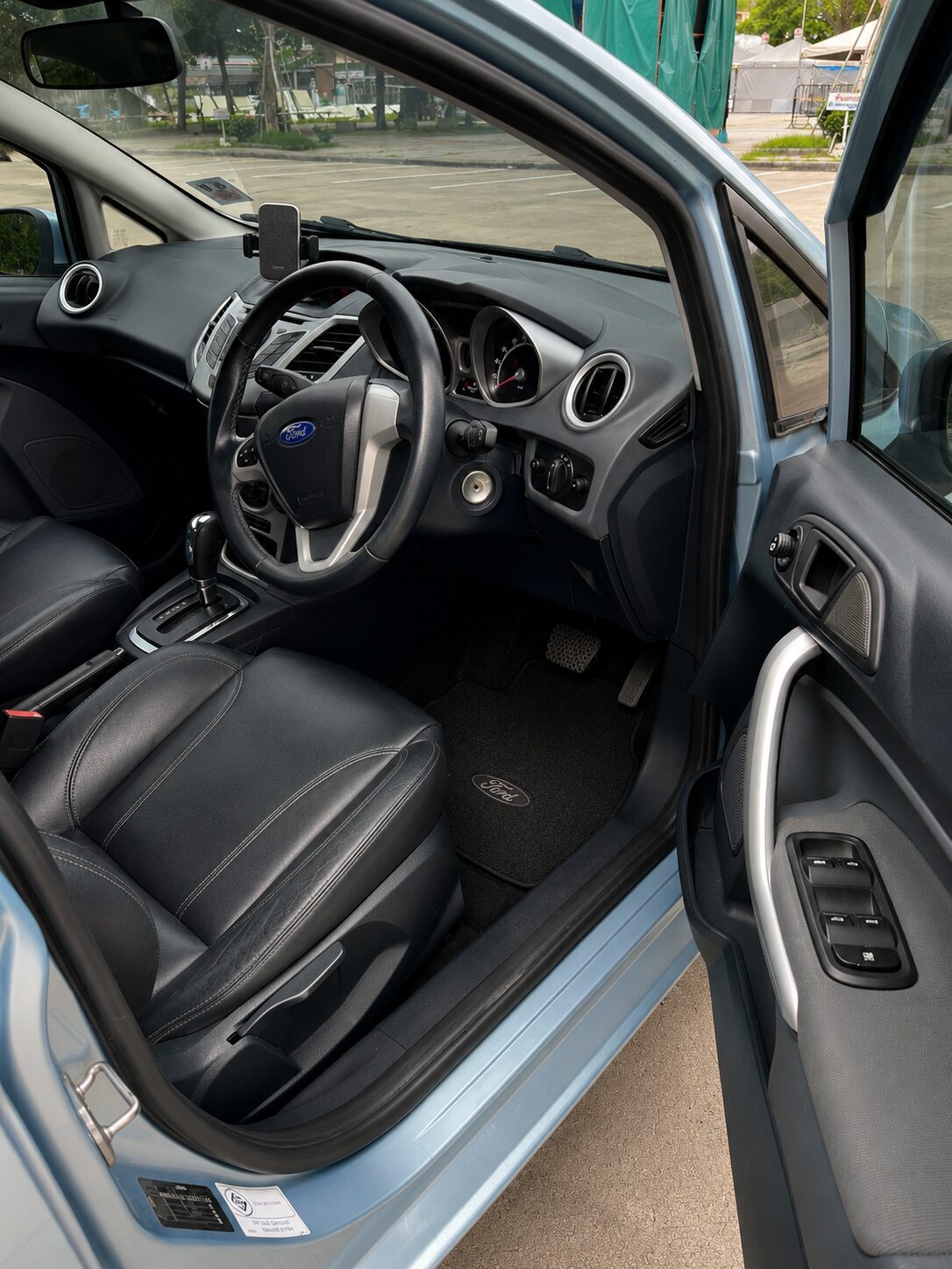 FORD Fiesta - 1,6 AT, 122 hp 2012 yi — 3
